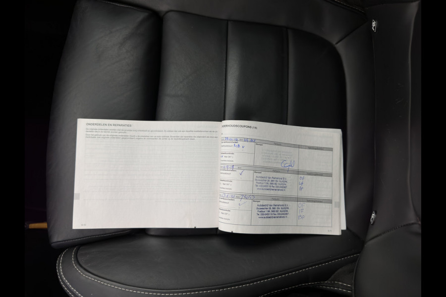 Renault Scénic 1.5 dCi Initiale Paris Hybrid Assist *HEAD-UP | ADAPTIVE-CRUISE | LEATHER | FULL-LED | BLINDSPOT | HEATED-COMFORTSEATS | BOSE-SOUND | NAVI-FULLAMP | DIGI-COCKPIT | PRIVACY-GLASS | CAMERA | ECC | PDC | 20''ALU*