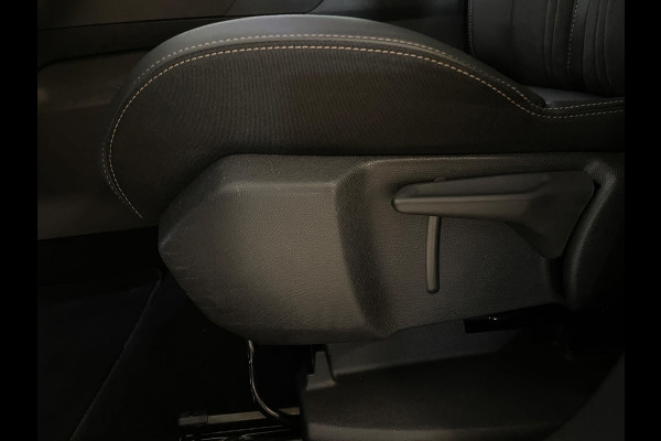 Peugeot 3008 1.2 PureTech GT AUTOMAAT AIRCO CLIMA NAVI CRUISE APPLE CARPLAY ALCANTARA ZEER NETTE AUTO