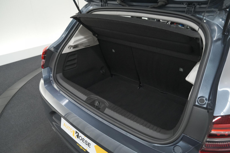 Renault Clio 1.0 TCe Intens | Trekhaak | Parkeersensoren | Climate Control | Apple Carplay