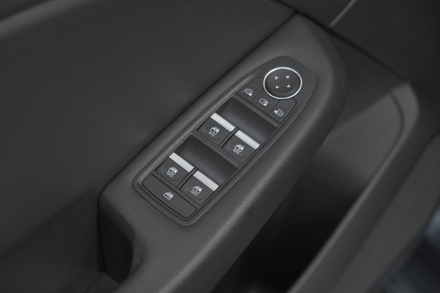 Renault Clio 1.0 TCe Intens | Trekhaak | Parkeersensoren | Climate Control | Apple Carplay