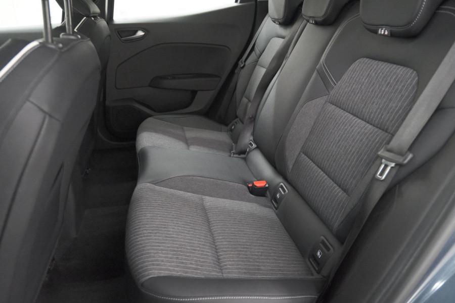 Renault Clio 1.0 TCe Intens | Trekhaak | Parkeersensoren | Climate Control | Apple Carplay