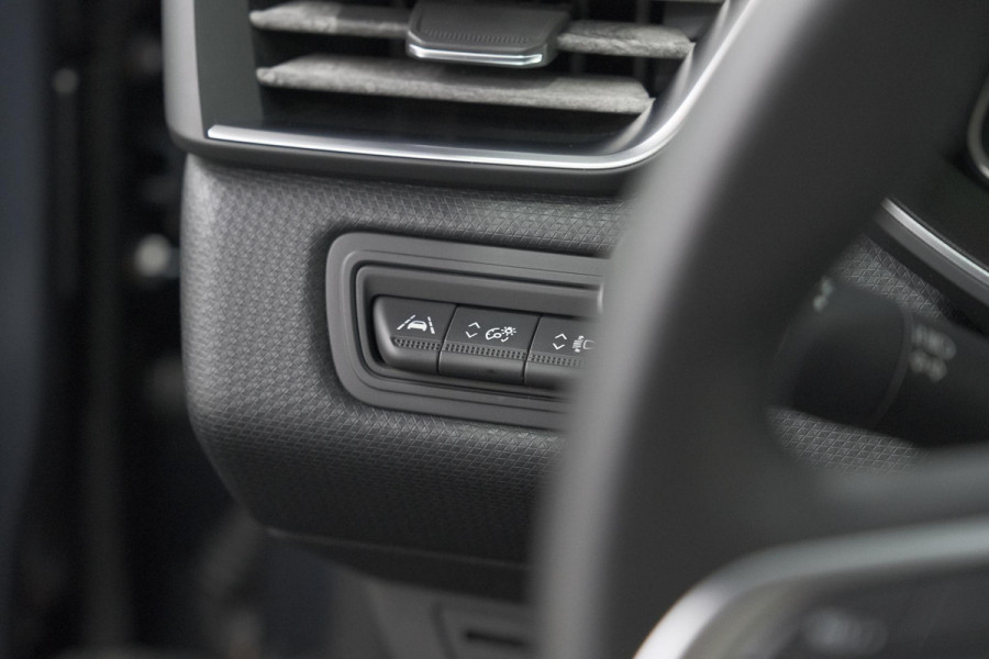 Renault Clio 1.0 TCe Intens | Trekhaak | Parkeersensoren | Climate Control | Apple Carplay