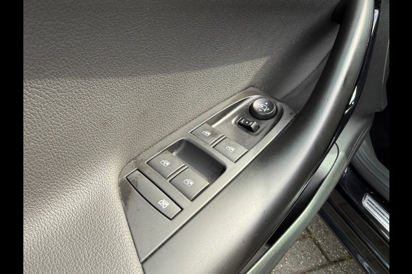 Opel Astra 1.4 Turbo 150pk Innovation - Navi - LED - Parkeerhulp - Org.NL