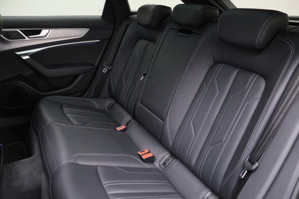 Audi A6 Avant 55 TFSI e quattro Pro Line S Competition Panoramadak, Memory, Leer, Camera, Trekhaak, 20"
