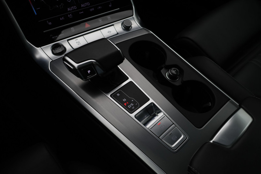 Audi A6 Avant 55 TFSI e quattro Pro Line S Competition Panoramadak, Memory, Leer, Camera, Trekhaak, 20"