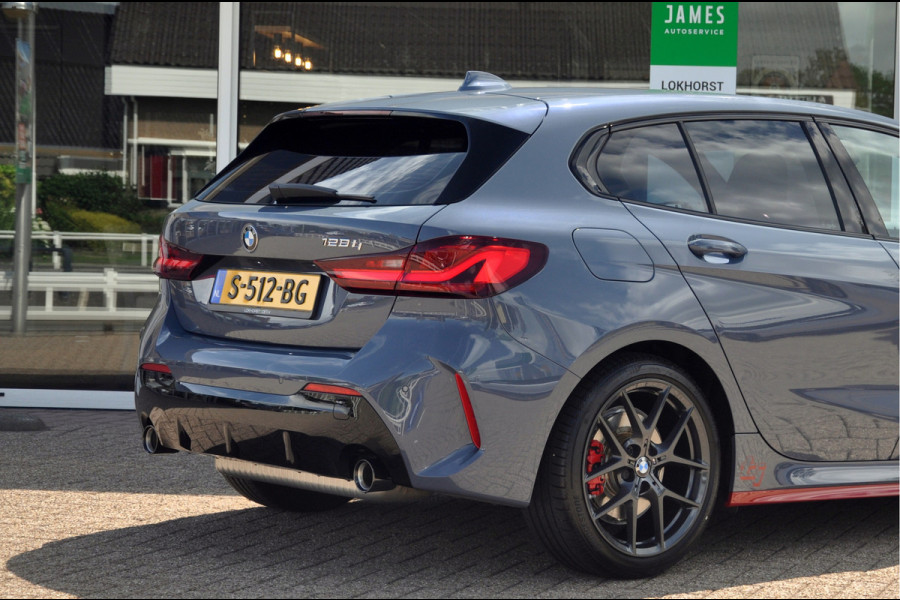 BMW 1-serie 128ti | 23.000 km! | Nieuwstaat! | Dealeronderhouden | NL auto