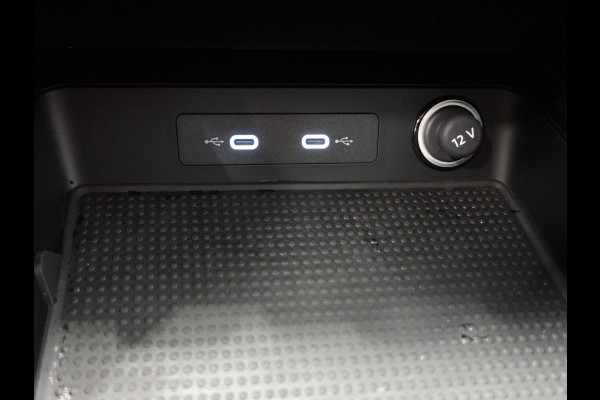 Seat Ateca 1.5 TSI Style DSG Business Intense Climate Control Cruise Control Navigatie Apple Carplay/Android Auto Virtual Cockpit Privacy Glass PDC VA Camera