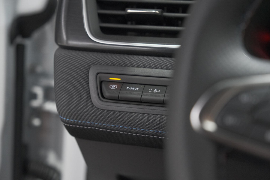 Renault Captur 1.8 E-Tech full hybrid 160 esprit Alpine | 360 Camera | Dodehoekdetectie | Adaptieve Cruise Control