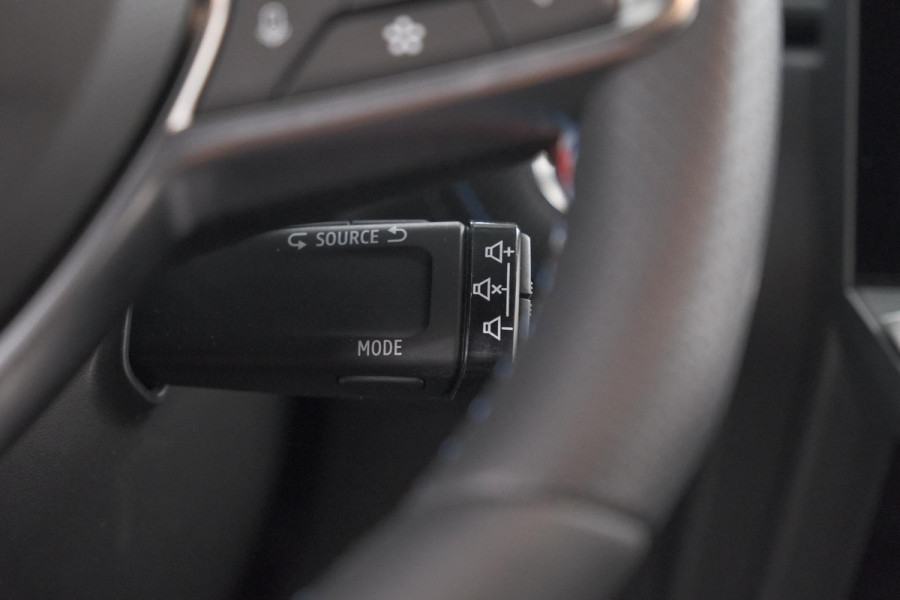 Renault Captur 1.8 E-Tech full hybrid 160 esprit Alpine | 360 Camera | Dodehoekdetectie | Adaptieve Cruise Control