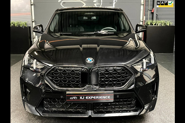 BMW X2 SDrive20i M-Sport Launch Edition NAP MASSAGE PANO GARANTIE EL.TREKHAAK