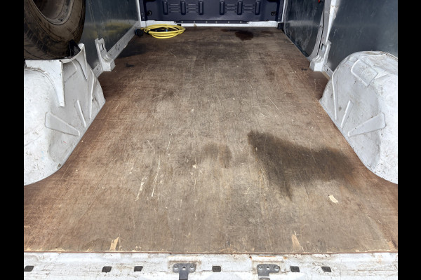 Mercedes-Benz eSprinter eSprinter 312 55kWh L2H2 Elektrisch 145km WLTP 93,7% (SOH) 80kw Snelladen Climate Control Camera