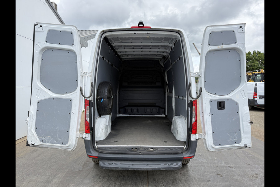 Mercedes-Benz eSprinter eSprinter 312 55kWh L2H2 Elektrisch 145km WLTP 93.3% (SOH) 80kw Snelladen Climate Control Camera