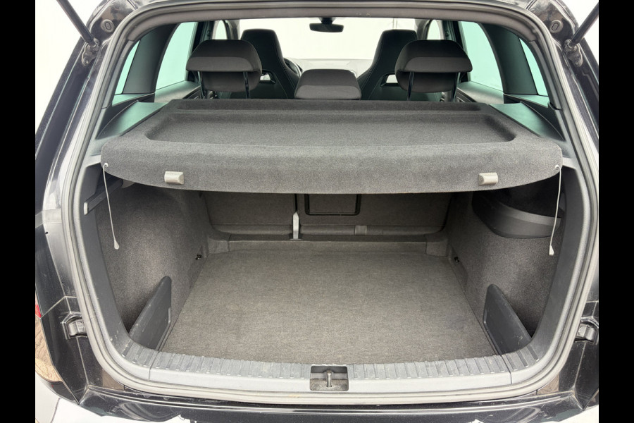 Škoda Karoq 1.5 TSI ACT Sportline Business Trekhaak Adap.Cruise Camera Stoelverw Orig.NL Voll.Onderhouden!