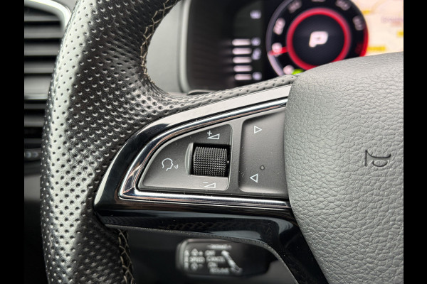 Škoda Karoq 1.5 TSI ACT Sportline Business Trekhaak Adap.Cruise Camera Stoelverw Orig.NL Voll.Onderhouden!