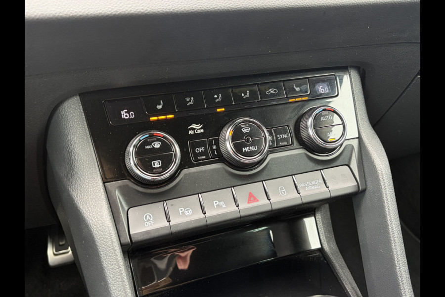 Škoda Karoq 1.5 TSI ACT Sportline Business Trekhaak Adap.Cruise Camera Stoelverw Orig.NL Voll.Onderhouden!