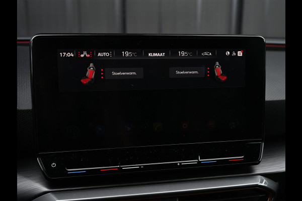 CUPRA Leon Sportstourer 1.4 e-Hybrid 245 | Panoramadak | Camera | Stoelverwarming | Ambiance Interieur | Adaptive Cruise | Stuurverwarming | Keyless | Trekhaak |