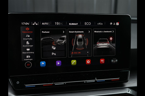 CUPRA Leon Sportstourer 1.4 e-Hybrid 245 | Panoramadak | Camera | Stoelverwarming | Ambiance Interieur | Adaptive Cruise | Stuurverwarming | Keyless | Trekhaak |