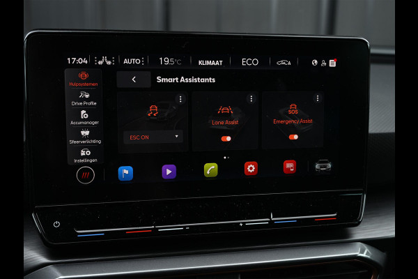 CUPRA Leon Sportstourer 1.4 e-Hybrid 245 | Panoramadak | Camera | Stoelverwarming | Ambiance Interieur | Adaptive Cruise | Stuurverwarming | Keyless | Trekhaak |