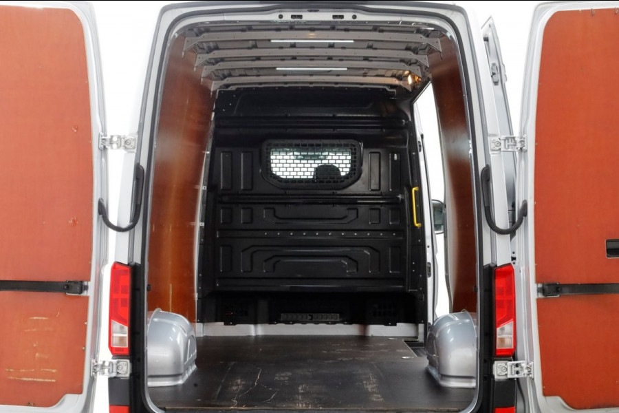 Volkswagen Crafter 35 2.0 TDI 177pk L3H3 (L2H2) DSG-Automaat Highline LED/Navi/Camera 06-2019