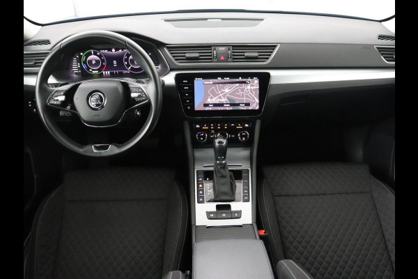 Škoda Superb 1.4 TSI iV Business Edition | SOH 92,3% | Stoelverwarming | Virtual Cockpit | Adaptive cruise | Camera | Carplay | Navigatie | Full LED | Parkeerhulp | PHEV | Plug In