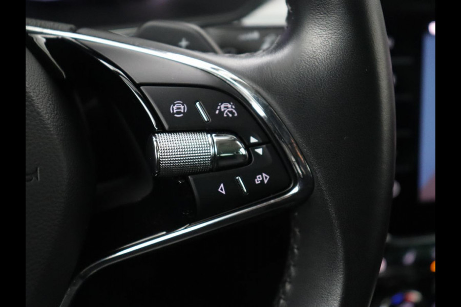 Škoda Superb 1.4 TSI iV Business Edition | SOH 92,3% | Stoelverwarming | Virtual Cockpit | Adaptive cruise | Camera | Carplay | Navigatie | Full LED | Parkeerhulp | PHEV | Plug In