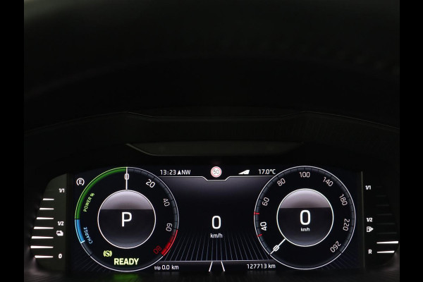 Škoda Superb 1.4 TSI iV Business Edition | SOH 92,3% | Stoelverwarming | Virtual Cockpit | Adaptive cruise | Camera | Carplay | Navigatie | Full LED | Parkeerhulp | PHEV | Plug In