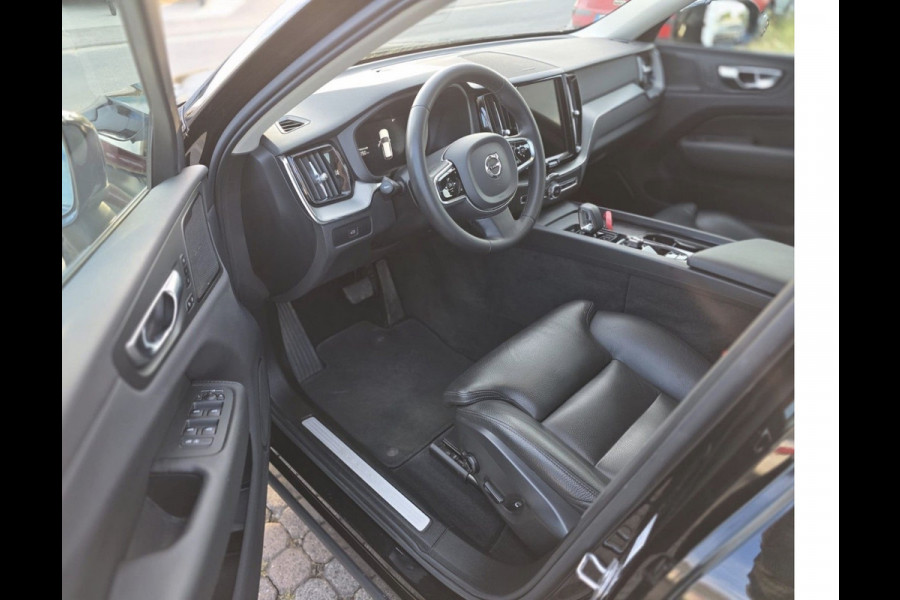 Volvo XC60 B4 R-Design ** Harman/Kardon ** Leder ** Camera ** Google