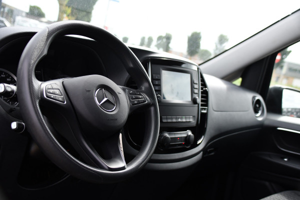Mercedes-Benz Vito 116 CDI L2 Black Edition Cruise, Carplay, LED, 164pk, Sensoren, Multimedia, Automaat, NAVI, Uniek!