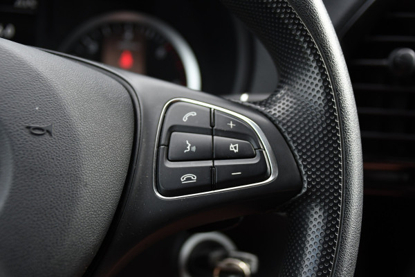 Mercedes-Benz Vito 116 CDI L2 Black Edition Cruise, Carplay, LED, 164pk, Sensoren, Multimedia, Automaat, NAVI, Uniek!