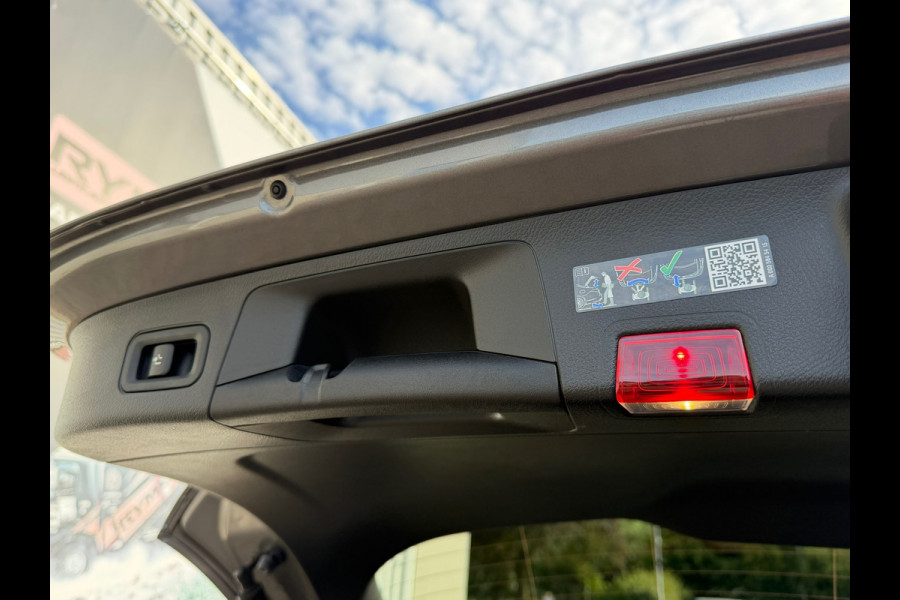 Mercedes-Benz GLA 250 e Business 218 Pk Widescreen Navi | Panoramadak |Voll Leder | 360 Camera |Cruise | Trekhaak |19"