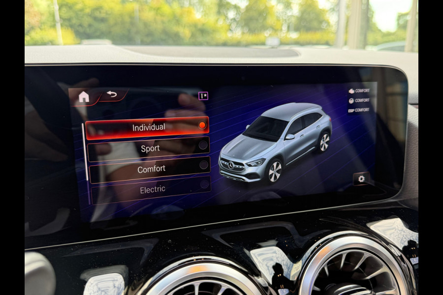 Mercedes-Benz GLA 250 e Business 218 Pk Widescreen Navi | Panoramadak |Voll Leder | 360 Camera |Cruise | Trekhaak |19"