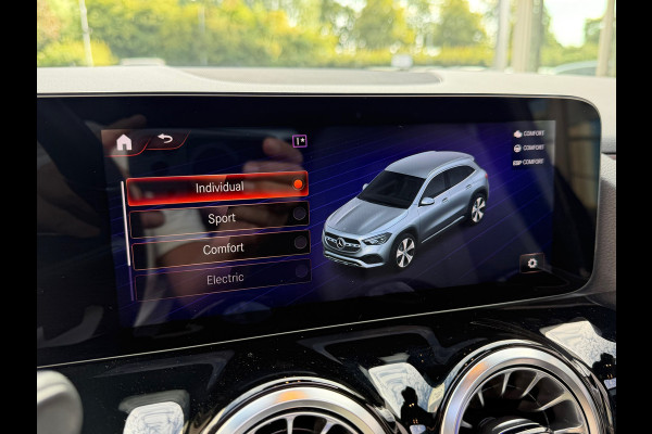 Mercedes-Benz GLA 250 e Business 218 Pk Widescreen Navi | Panoramadak |Voll Leder | 360 Camera |Cruise | Trekhaak |19"