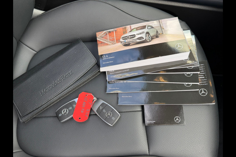 Mercedes-Benz GLA 250 e Business 218 Pk Widescreen Navi | Panoramadak |Voll Leder | 360 Camera |Cruise | Trekhaak |19"