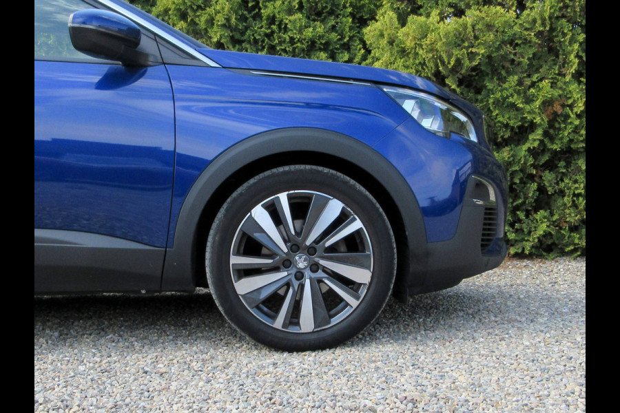Peugeot 3008 1.2 PureTech Blue Lease * Navi * 360 camera *