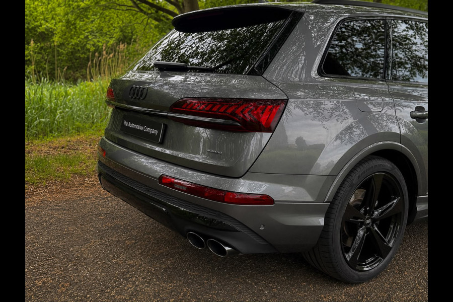 Audi Q7 55 TFSI e quattro|SLine|Panorama|NightVis|22"|Trekhaak|Dealer