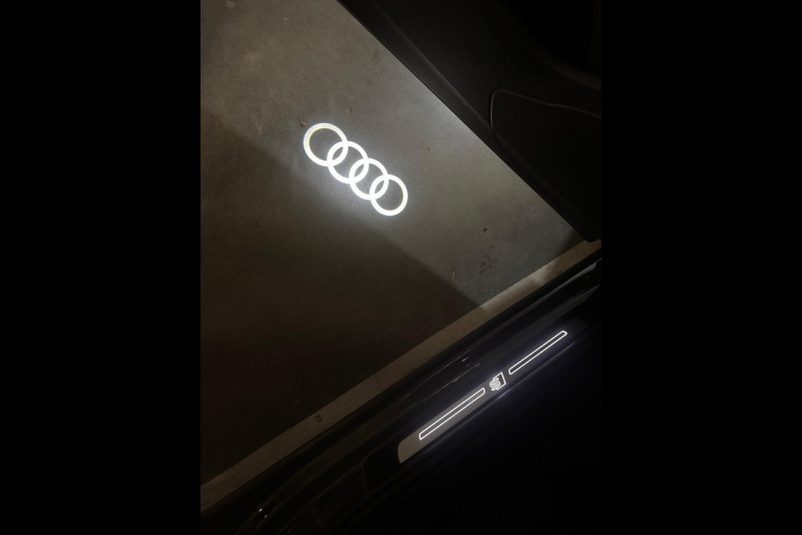 Audi Q7 55 TFSI e quattro|SLine|Panorama|NightVis|22"|Trekhaak|Dealer