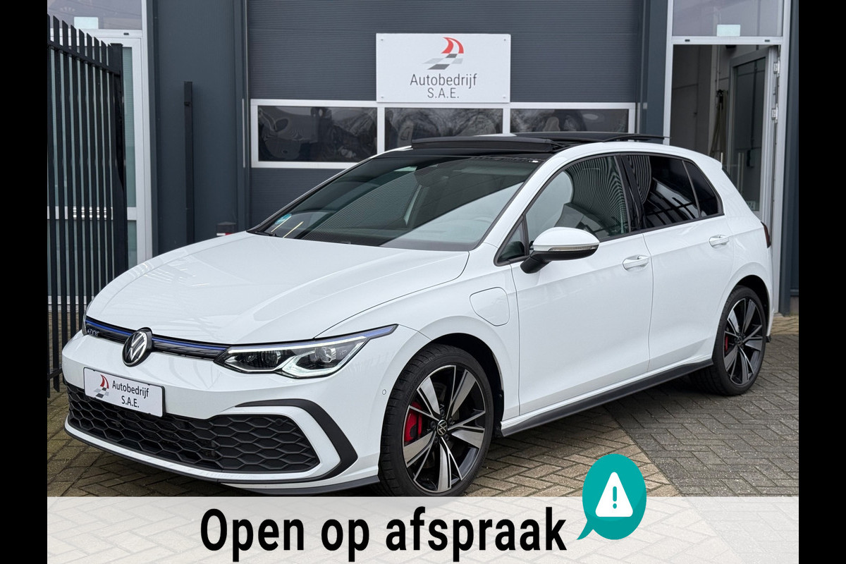 Volkswagen Golf 1.4 eHybrid GTE 245 pk IQ LIGHT PANO HUD SFEER CARPLAY