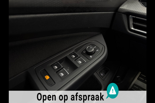 Volkswagen Golf 1.4 eHybrid GTE 245 pk IQ LIGHT PANO HUD SFEER CARPLAY