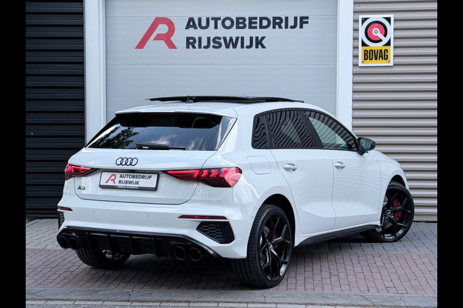 Audi A3 Sportback 45 TFSI e S edition Competition Pano/Sfeer/Camera