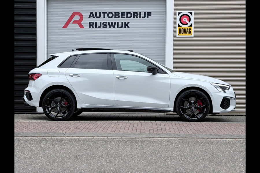 Audi A3 Sportback 45 TFSI e S edition Competition Pano/Sfeer/Camera