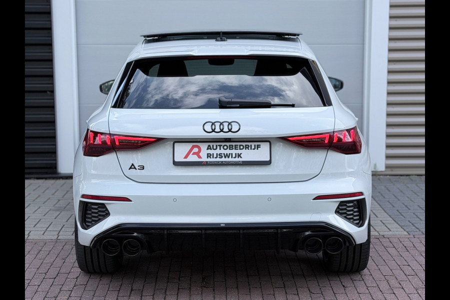 Audi A3 Sportback 45 TFSI e S edition Competition Pano/Sfeer/Camera