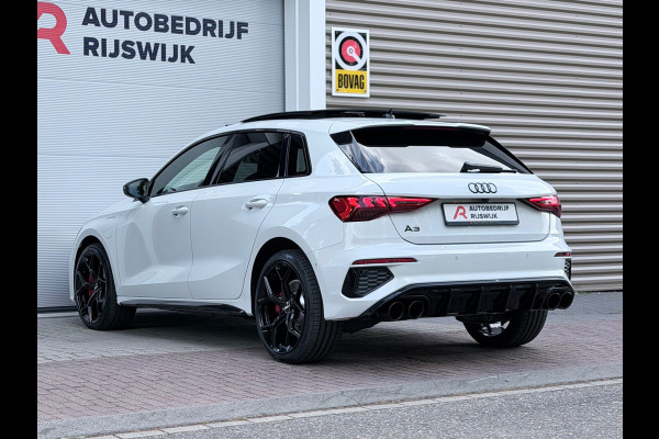 Audi A3 Sportback 45 TFSI e S edition Competition Pano/Sfeer/Camera