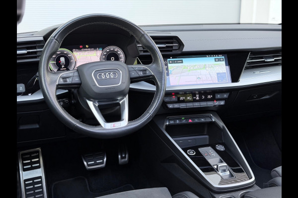 Audi A3 Sportback 45 TFSI e S edition Competition Pano/Sfeer/Camera