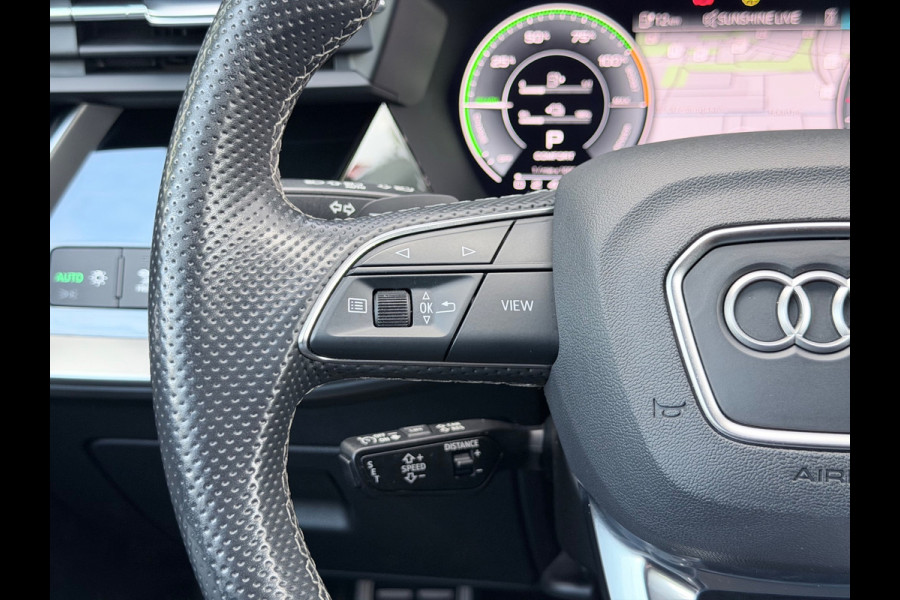 Audi A3 Sportback 45 TFSI e S edition Competition Pano/Sfeer/Camera