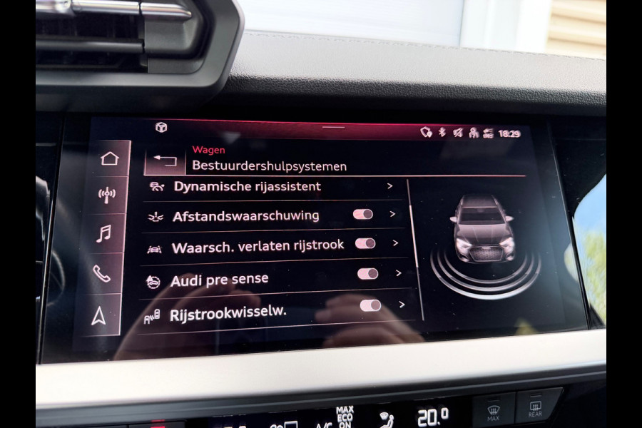 Audi A3 Sportback 45 TFSI e S edition Competition Pano/Sfeer/Camera