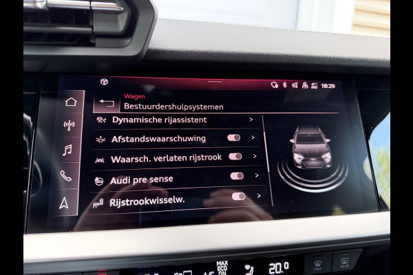 Audi A3 Sportback 45 TFSI e S edition Competition Pano/Sfeer/Camera