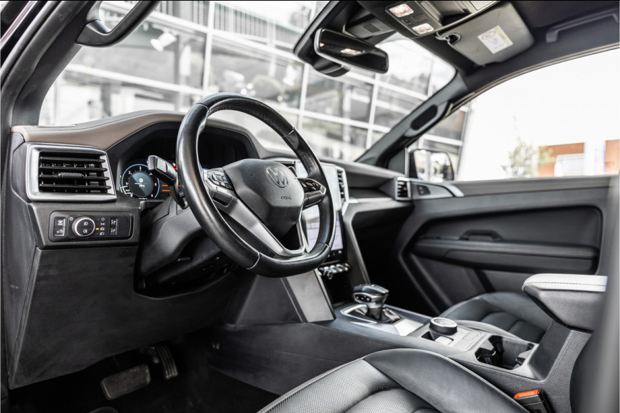 Volkswagen Amarok 3.0 TDI 4Motion | ACC | Side Assist | 360 Camera | Trekhaak | Harman Kardon | 20'' velgen | Grijs kenteken | CarPlay | Lederen bekleding | Navigatie | Elek stoelen | LED Koplampen | Nieuwe APK