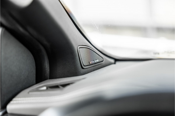 Volkswagen Amarok 3.0 TDI 4Motion | ACC | Side Assist | 360 Camera | Trekhaak | Harman Kardon | 20'' velgen | Grijs kenteken | CarPlay | Lederen bekleding | Navigatie | Elek stoelen | LED Koplampen | Nieuwe APK