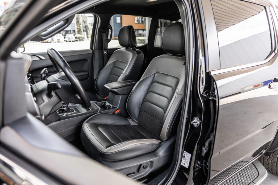 Volkswagen Amarok 3.0 TDI 4Motion | ACC | Side Assist | 360 Camera | Trekhaak | Harman Kardon | 20'' velgen | Grijs kenteken | CarPlay | Lederen bekleding | Navigatie | Elek stoelen | LED Koplampen | Nieuwe APK
