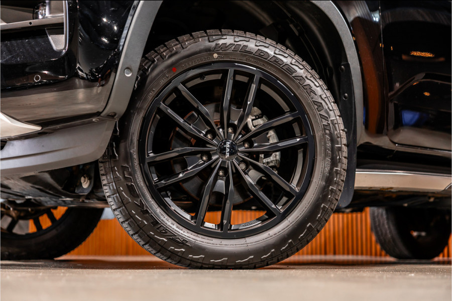 Volkswagen Amarok 3.0 TDI 4Motion | ACC | Side Assist | 360 Camera | Trekhaak | Harman Kardon | 20'' velgen | Grijs kenteken | CarPlay | Lederen bekleding | Navigatie | Elek stoelen | LED Koplampen | Nieuwe APK